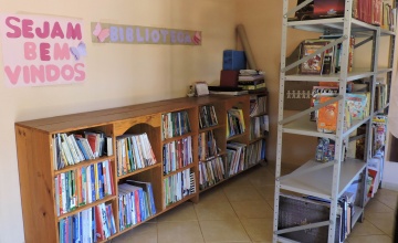 Entrega de 300 livros para a Biblioteca Rural do Buieie
